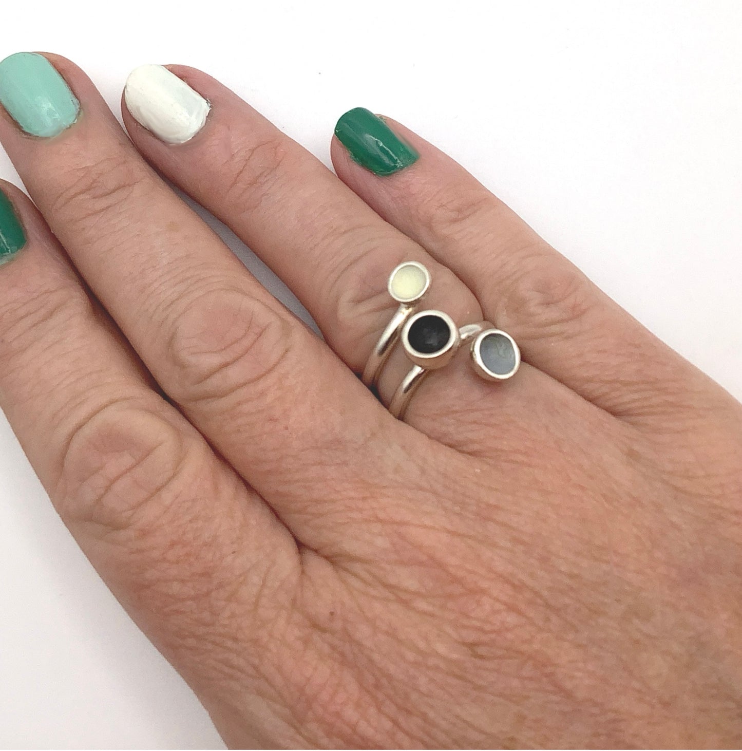 Sterling silver ring with black, grey & white enamel